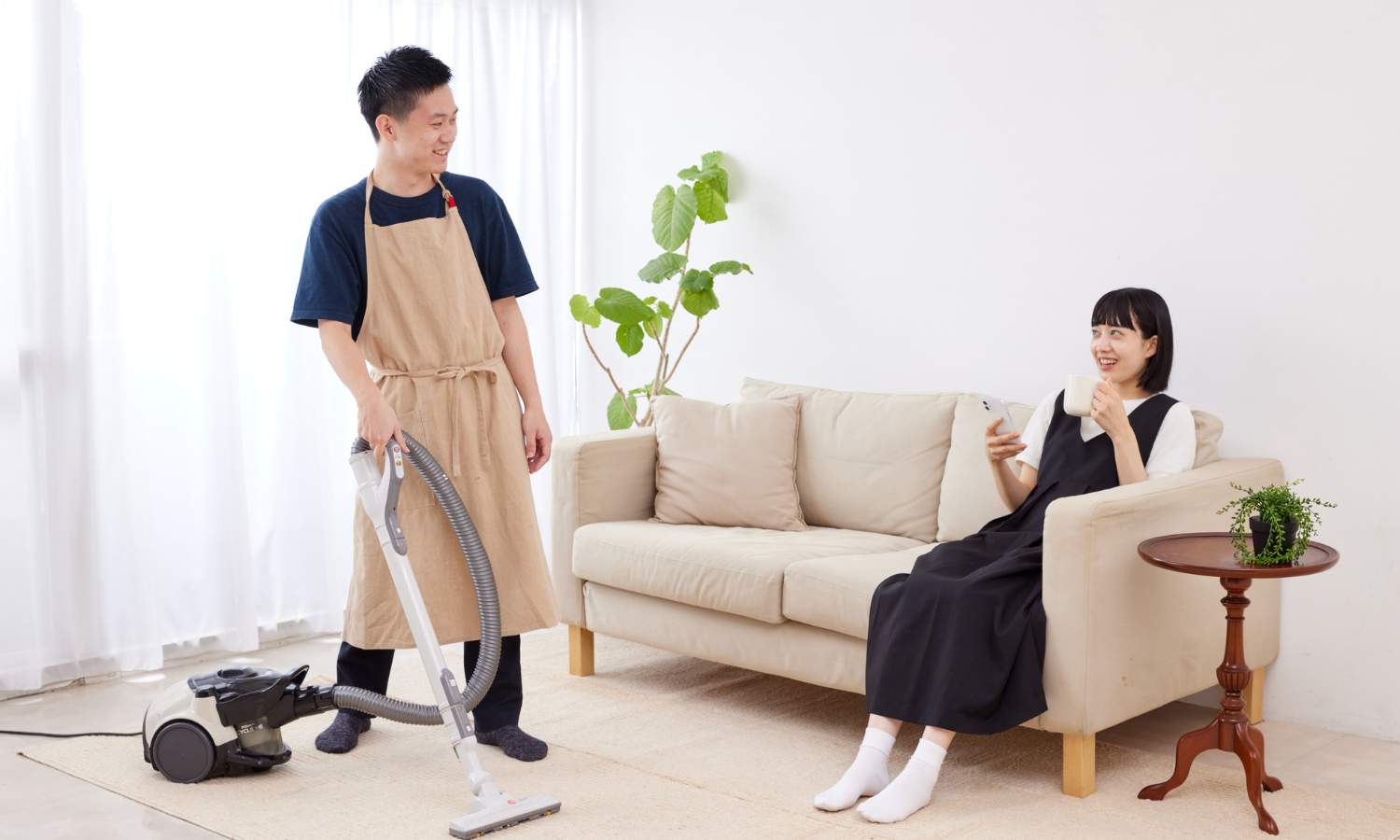 How Long for a Couch to Dry After Cleaning